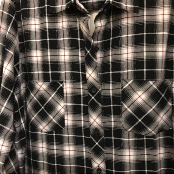 Hot Topic Shirt Size M - Picture 7 of 9